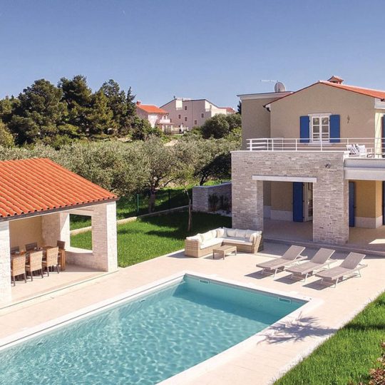 Premantura beautiful house