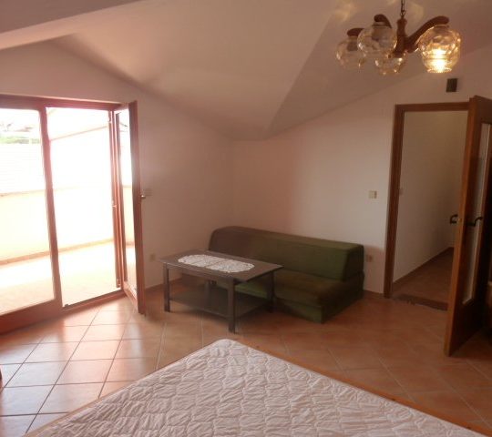 HOUSE – FAZANA – 6APP + LARGE GARDEN