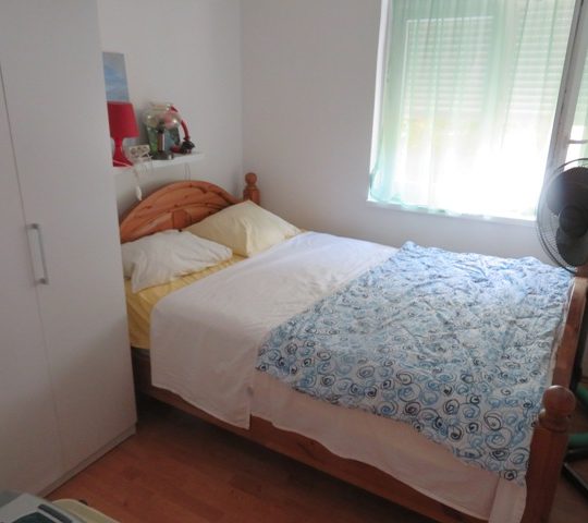 Kuća MEDULIN, BLIZINA HOTELA HOLIDAY IN,TERASE, MALA OKUĆNICA