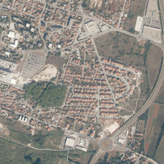 Pula, building land in Kaštanjer