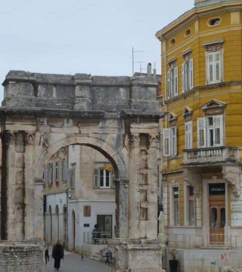 Apartment in the very center of Pula – 73 m², ideal location near the Golden Gate