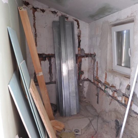 Дом ПРЕМАНТУРА, ЦЕНТР, ДОМ С 4 КВАРТИРАМИ С ДВОРОМ И ГАРАЖОМ