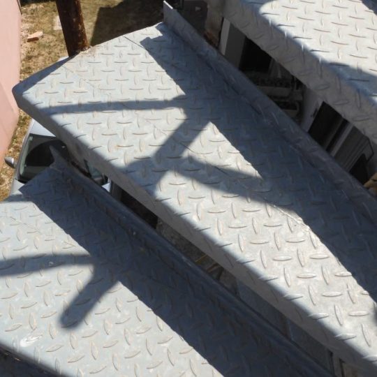 Дом ПРЕМАНТУРА, ЦЕНТР, ДОМ С 4 КВАРТИРАМИ С ДВОРОМ И ГАРАЖОМ