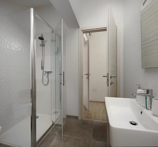 ДИВШИНСКАЯ ВИЛЛА С САДОМ 2000М2, БАССЕЙНОМ