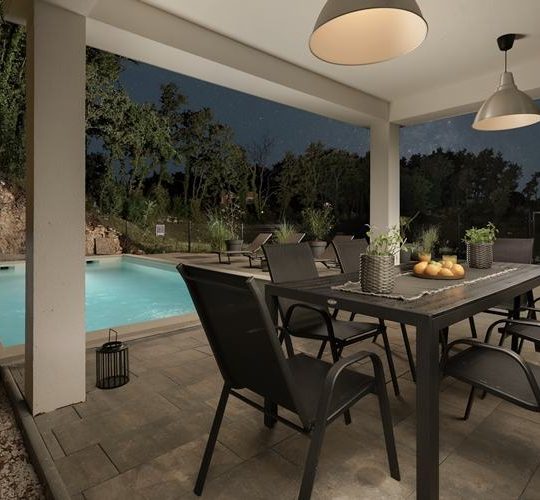 ДИВШИНСКАЯ ВИЛЛА С САДОМ 2000М2, БАССЕЙНОМ