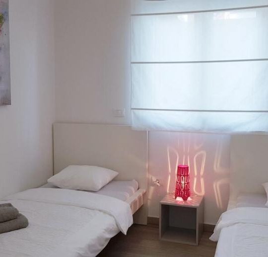 ПРЕМАНТУРА, ДОМ С ЧЕТЫРЕМ УЮТНЫМИ КВАРТИРАМИ, БАССЕЙНОМ