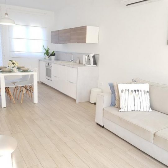 ПРЕМАНТУРА, ДОМ С ЧЕТЫРЕМ УЮТНЫМИ КВАРТИРАМИ, БАССЕЙНОМ