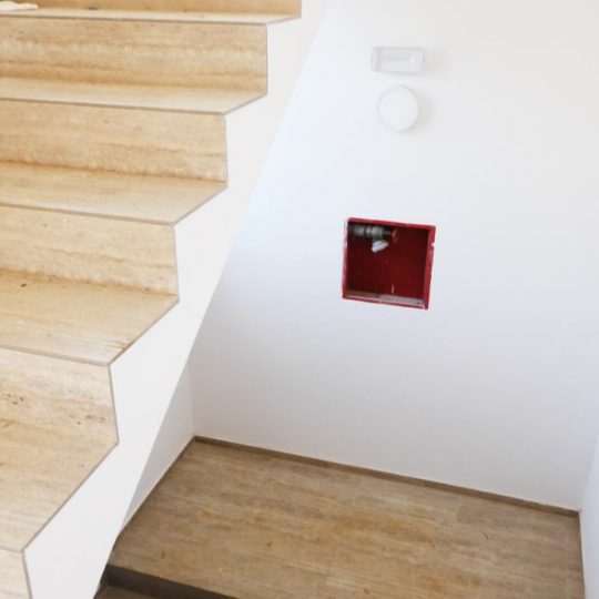 КВАРТИРА ПРЕМАНТУРА, ПЕРВЫЙ ЭТАЖ С ТЕРРАСЫ, БАССЕЙН ДЛЯ ИСПОЛЬЗОВАНИЯ