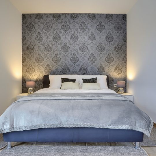 Окрестности Пулы, современная вилла с бассейном