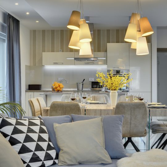 Окрестности Пулы, современная вилла с бассейном