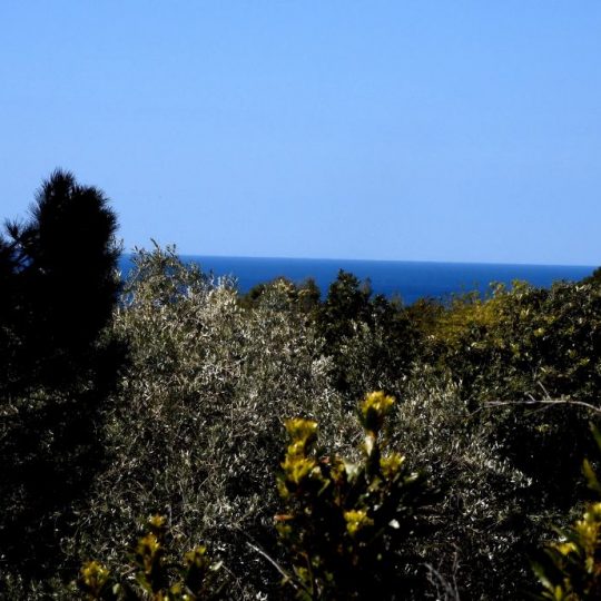 Kuća PREMANTURA, U MIRNOJ ULICI, ČETIRI STANA ,POGLED NA MORE