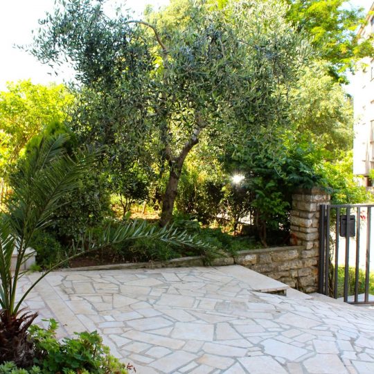 Пула, Стоя, квартира на двух этажах 146м2, в 5 минутах ходьбы от пляжа и вид на море