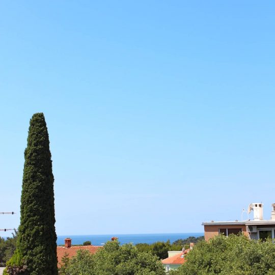 Пула, Стоя, квартира на двух этажах 146м2, в 5 минутах ходьбы от пляжа и вид на море