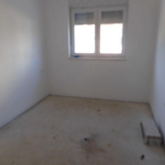 КВАРТИРА ШТИНЯН, НОВОЕ ДОМ, ПЕРВЫЙ ЭТАЖ, ДВА ПАРКОВКИ