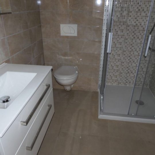 КВАРТИРА ШТИНЯН, НОВОЕ ДОМ, ПЕРВЫЙ ЭТАЖ, ДВА ПАРКОВКИ