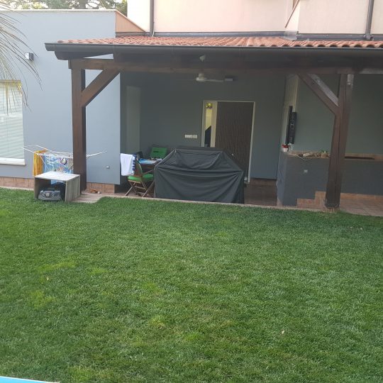 Квартира PJEŠČANA UVALA, ПЕРВЫЙ ЭТАЖ, КОМФОРТНЫЙ, 200M2 САД ЗАРЕГИСТРИРОВАН