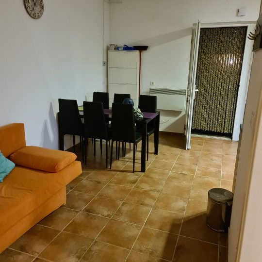 Квартира PJEŠČANA UVALA, ПЕРВЫЙ ЭТАЖ, КОМФОРТНЫЙ, 200M2 САД ЗАРЕГИСТРИРОВАН