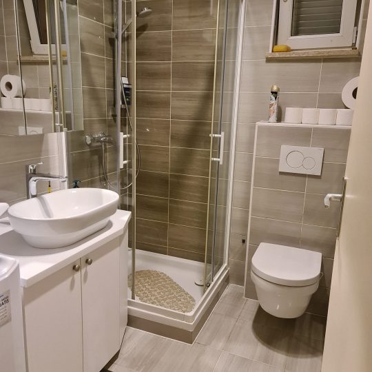 Квартира PJEŠČANA UVALA, ПЕРВЫЙ ЭТАЖ, КОМФОРТНЫЙ, 200M2 САД ЗАРЕГИСТРИРОВАН