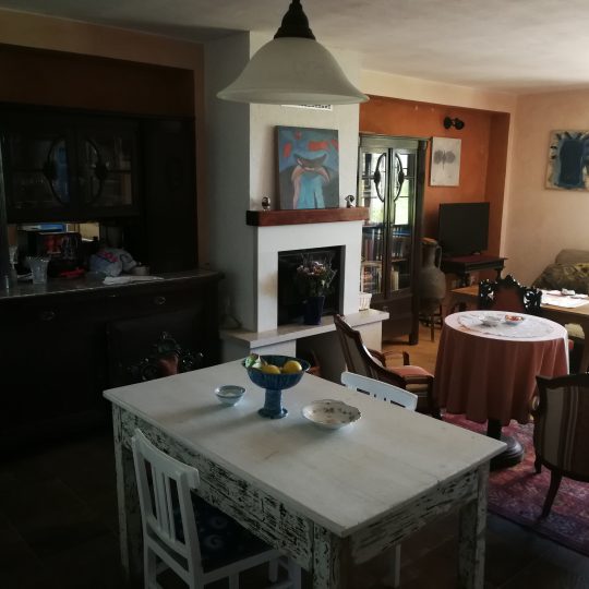 Недвижимость около Водняна на участке 25000 м2