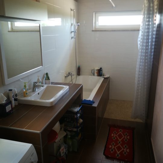 Недвижимость около Водняна на участке 25000 м2