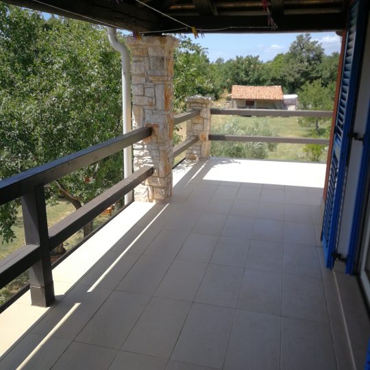 Недвижимость около Водняна на участке 25000 м2