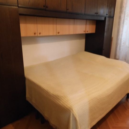 Stan PULA, CENTAR, ADAPTIRAN, PODIJELJEN U DVIJE CJELINE