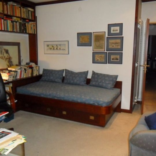 ДОМ ПУЛА, ШИДЖАНА, ТРИ КВАРТИРЫ, ОФИСНЫЕ ПОМЕЩЕНИЯ