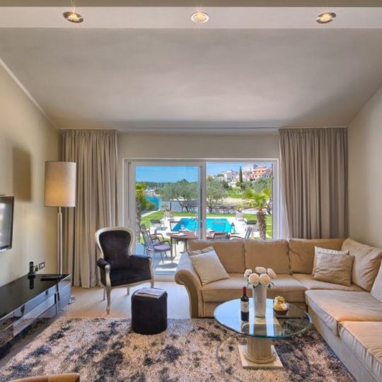 ПУЛА, ИСТРИЯ, ДОМ, ВИЛЛА С БАССЕЙНОМ, ВИД НА МОРЕ