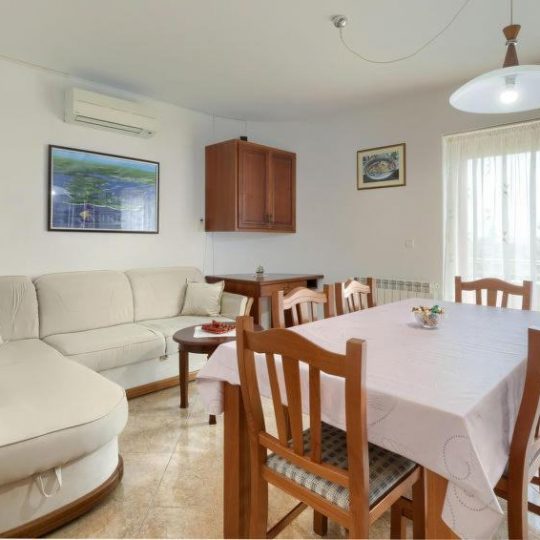 КВАРТИРА ПРЕМАНТУРА, ТЕРРАСА, САРАЙ, БОЛЬШАЯ ТЕРРАСА ВИД НА МОРЕ