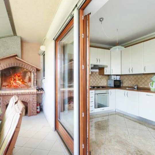 КВАРТИРА ПРЕМАНТУРА, ТЕРРАСА, САРАЙ, БОЛЬШАЯ ТЕРРАСА ВИД НА МОРЕ