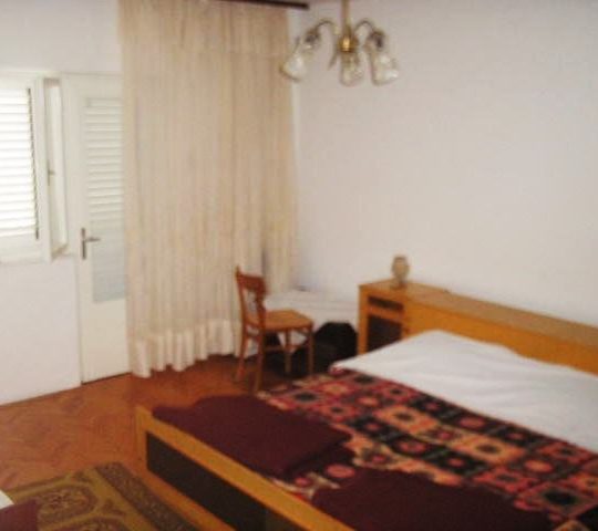 КВАРТИРА ПУЛА, СТОЯ, ДВА КВАРТАЛА, БОЛЬШОЙ ТЕРРАСНЫЙ САД в 200 м от пляжа