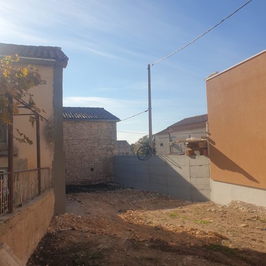 Дом 70м2 с двором, Юршичи