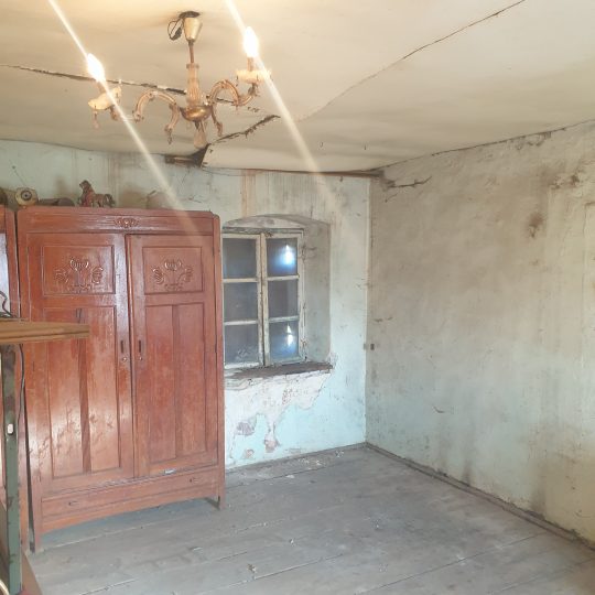 Дом 70м2 с двором, Юршичи