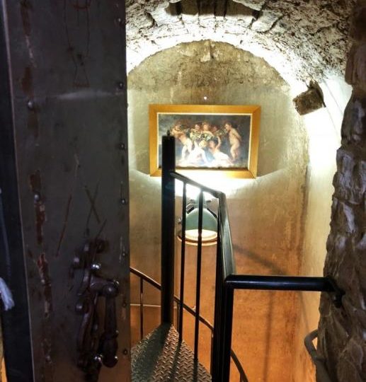 Дом СВЕТВИНЧЕНАТ, РЯДОМ БРИЧАНЧИ, КРАСИВЫЙ КАМЕННЫЙ ДОМ С БАССЕЙНОМ