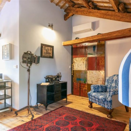 Дом СВЕТВИНЧЕНАТ, РЯДОМ БРИЧАНЧИ, КРАСИВЫЙ КАМЕННЫЙ ДОМ С БАССЕЙНОМ