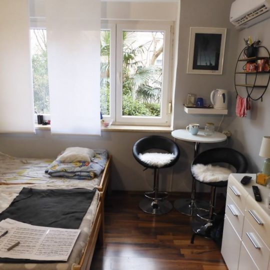 КВАРТИРА PULA, КРАСИВАЯ, ОТРЕМОНТИРОВАННЫЙ, РЯДОМ ПАРКА МОНТЕ-ЗАРО, ТРИ СПАЛЬНИ