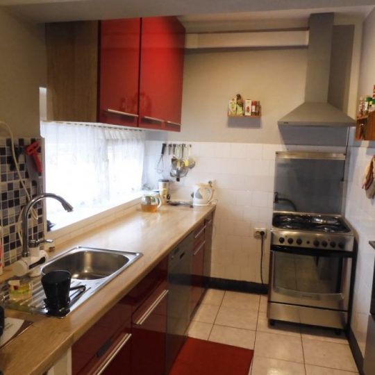 КВАРТИРА PULA, КРАСИВАЯ, ОТРЕМОНТИРОВАННЫЙ, РЯДОМ ПАРКА МОНТЕ-ЗАРО, ТРИ СПАЛЬНИ