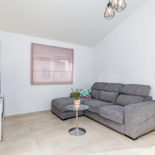 Дом ЖМИНЬ, КЛИМНИ, ДОМ 60м2, ДОМ 50м2, ДОМ 300м2, ДВА БАССЕЙНА