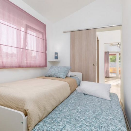 Дом ЖМИНЬ, КЛИМНИ, ДОМ 60м2, ДОМ 50м2, ДОМ 300м2, ДВА БАССЕЙНА