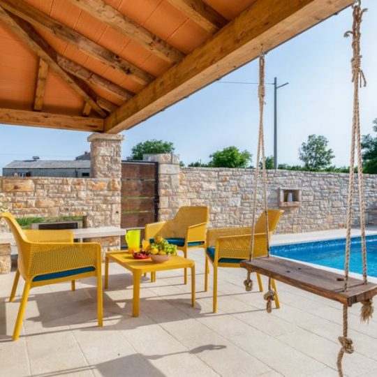 Дом ЖМИНЬ, КЛИМНИ, ДОМ 60м2, ДОМ 50м2, ДОМ 300м2, ДВА БАССЕЙНА