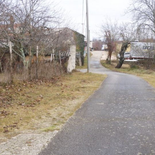 ŽMINJ ŠOŠTARI, УРБАНИЗИРОВАННОЕ СТРОИТЕЛЬСТВО 1500m2, 5500m2 НЕТУРБАНИЗИРОВАННОЕ