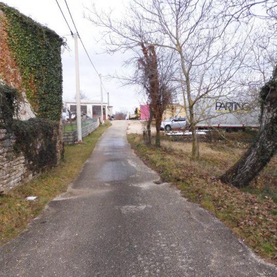 ŽMINJ ŠOŠTARI, УРБАНИЗИРОВАННОЕ СТРОИТЕЛЬСТВО 1500m2, 5500m2 НЕТУРБАНИЗИРОВАННОЕ