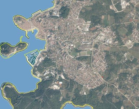 Ровинь, участок в отличном месте