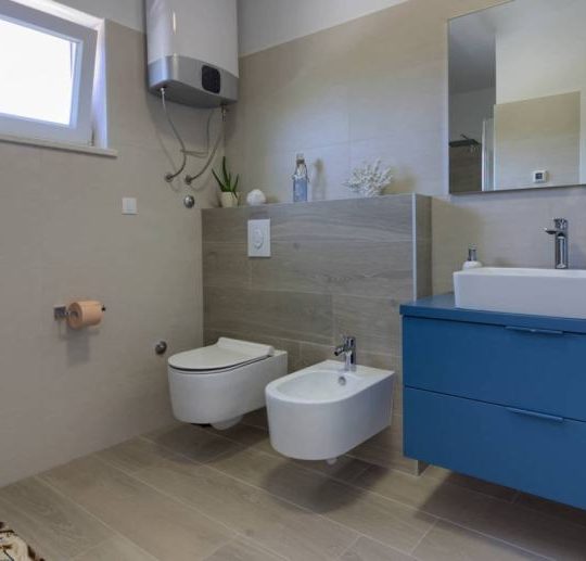 Современная вилла в окрестностях Пулы, 4 спальни, бассейн, на лето