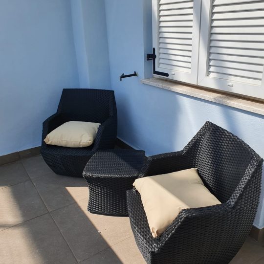 Apartment PULA, ELEVATOR, RENOVATED 40m2 and 98m2, WATERFRONT AND ARENA TWO MINUTES ON FOOT