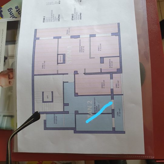 Apartment PULA, ELEVATOR, RENOVATED 40m2 and 98m2, WATERFRONT AND ARENA TWO MINUTES ON FOOT