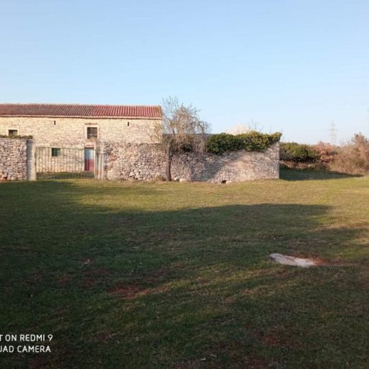 Гализана, дом под ремонт, большой участок