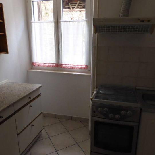 Квартира ПУЛА, ЦЕНТР, С РЕМОНТОМ, РАЗДЕЛЕНА НА ДВЕ ЧАСТИ