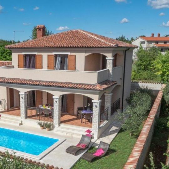 HAUS MIT POOL, UMGEBUNG VODNJAN, UMGEBUNG DIVŠIĆI