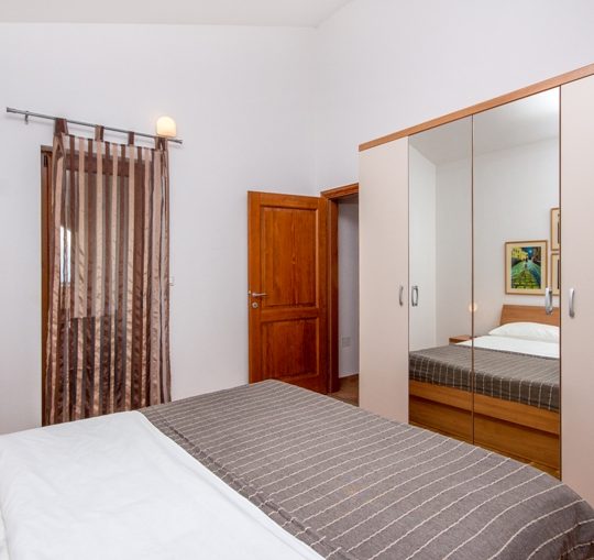 HAUS MIT POOL, UMGEBUNG VODNJAN, UMGEBUNG DIVŠIĆI